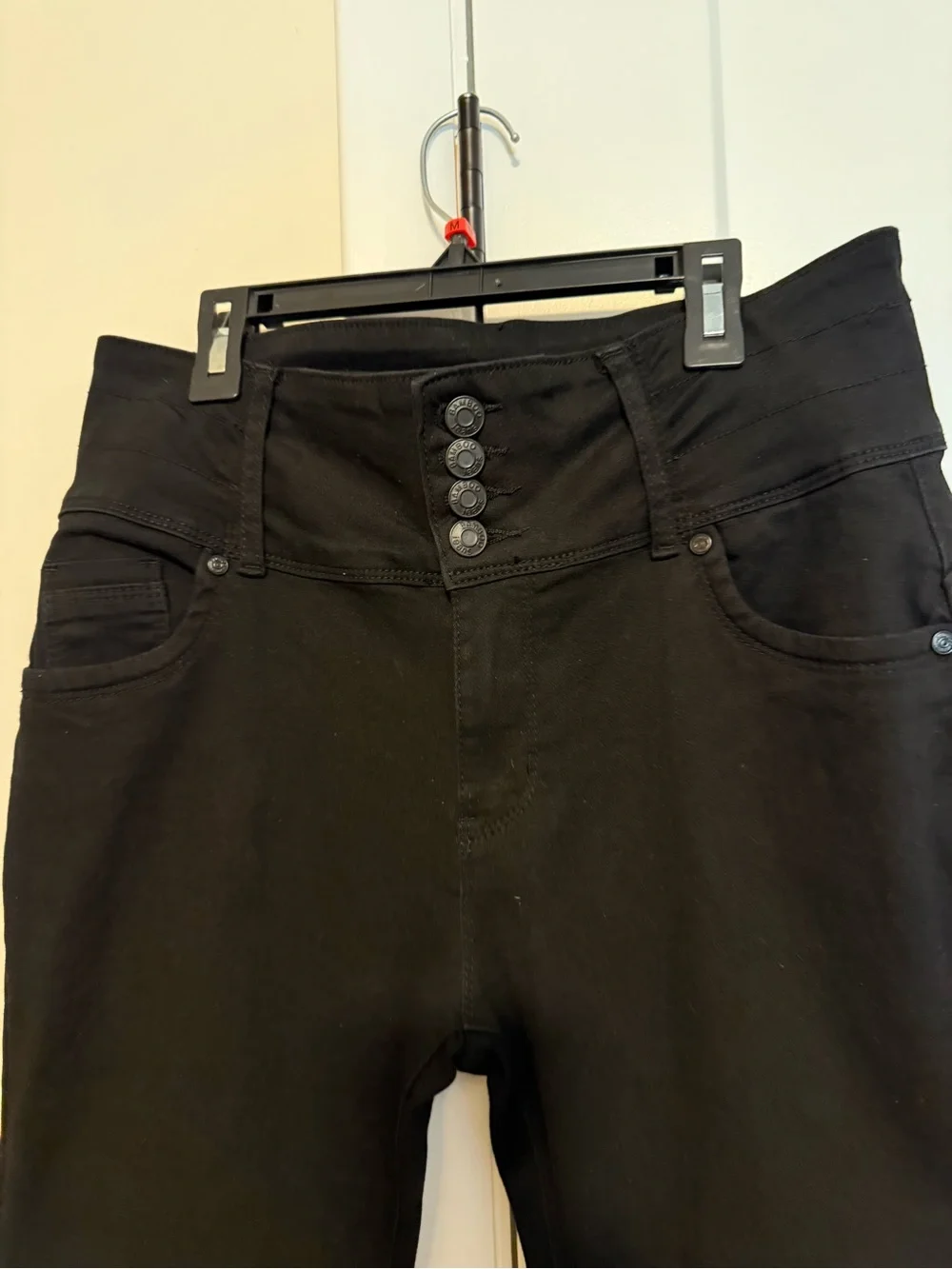 BAMBOO Black High-Waist Button-Front Skinny Jeans